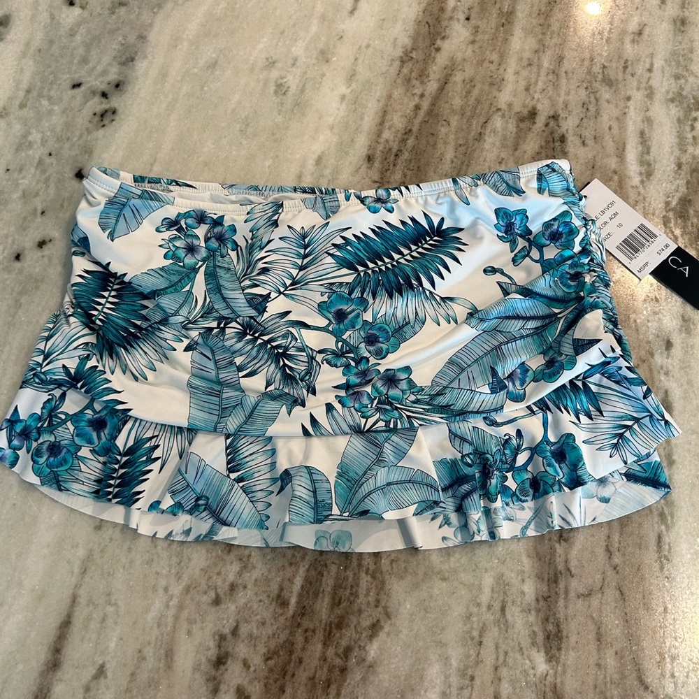 La Blanca Swim Bottoms size 10.